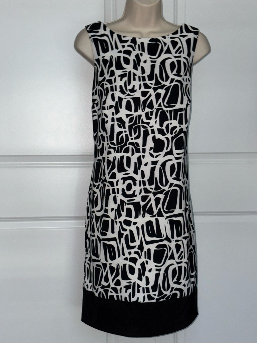 AB Studio Black and White Graphic Dress